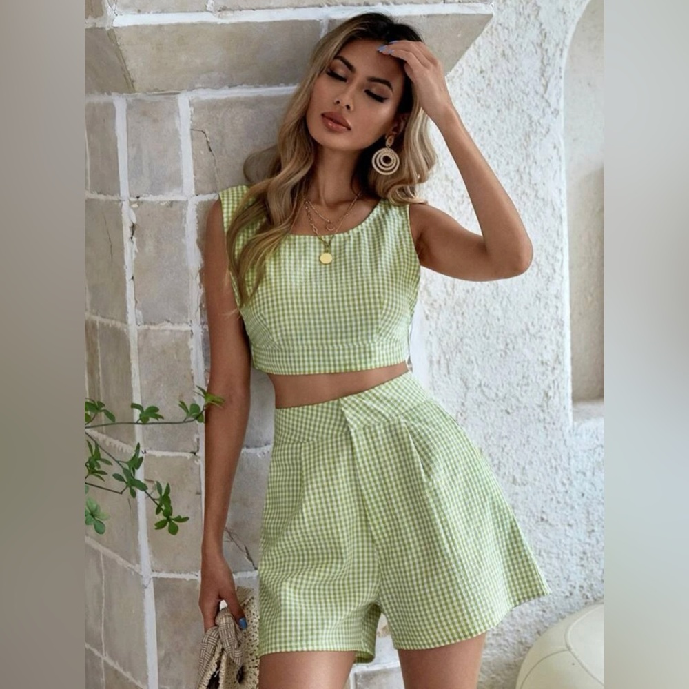 Gingham backless top and shorts
